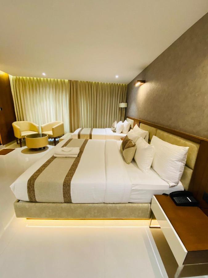 Royal Plaza Suites By Rak Rooms, Mangaluru Esterno foto