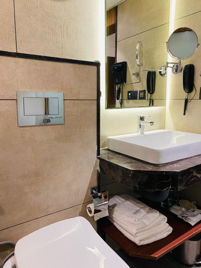Royal Plaza Suites By Rak Rooms, Mangaluru Esterno foto