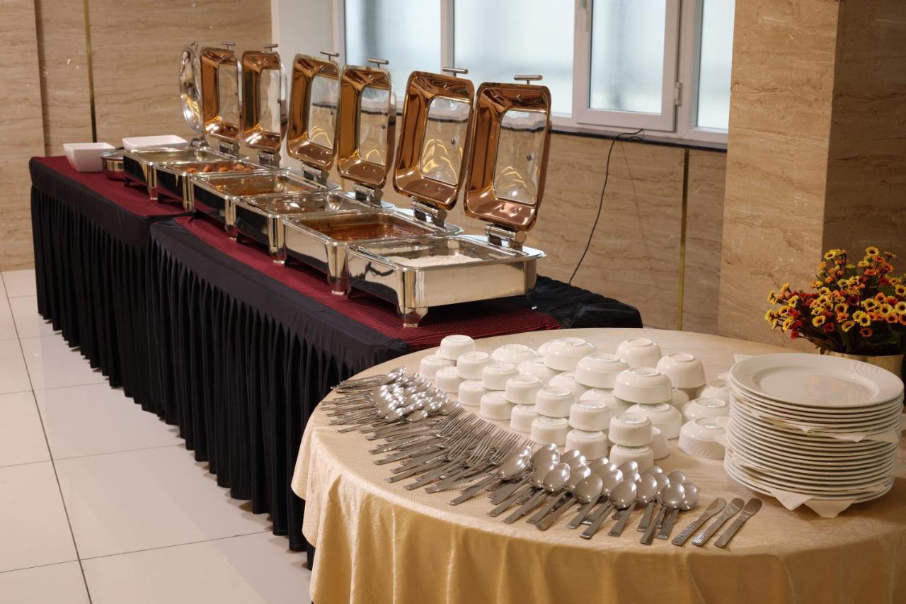 Royal Plaza Suites By Rak Rooms, Mangaluru Esterno foto